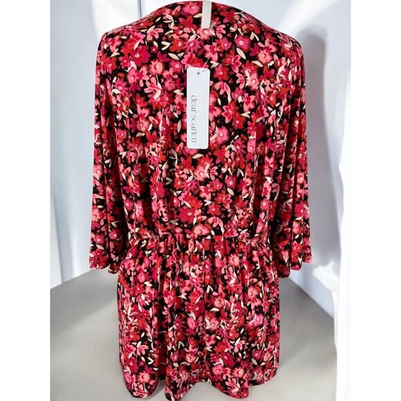 Dear Scarlett Womens Pink Floral Medium Blouse Short Sleeve V-Neckline NEW - Picture 3 of 7